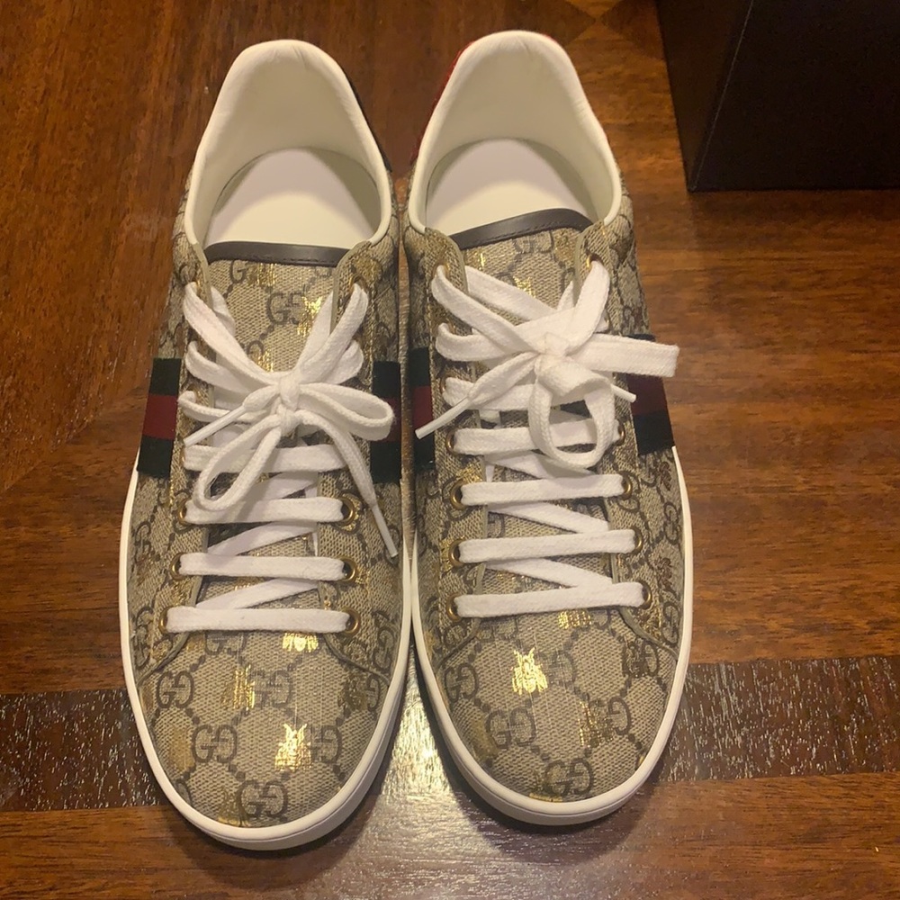 Woman's Ace GG Supreme sneaker with bees